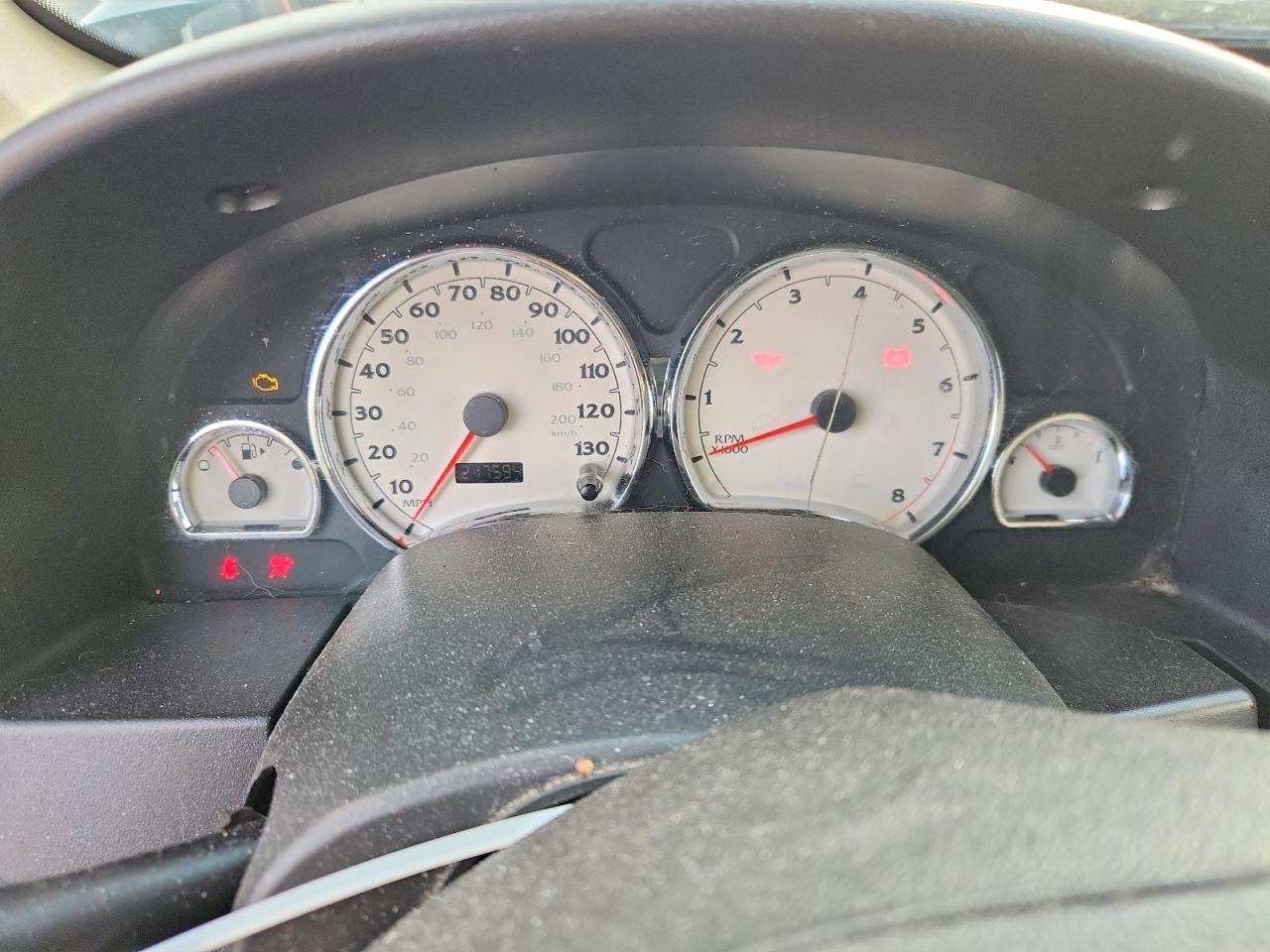 2006 SATURN VUE photo 17
