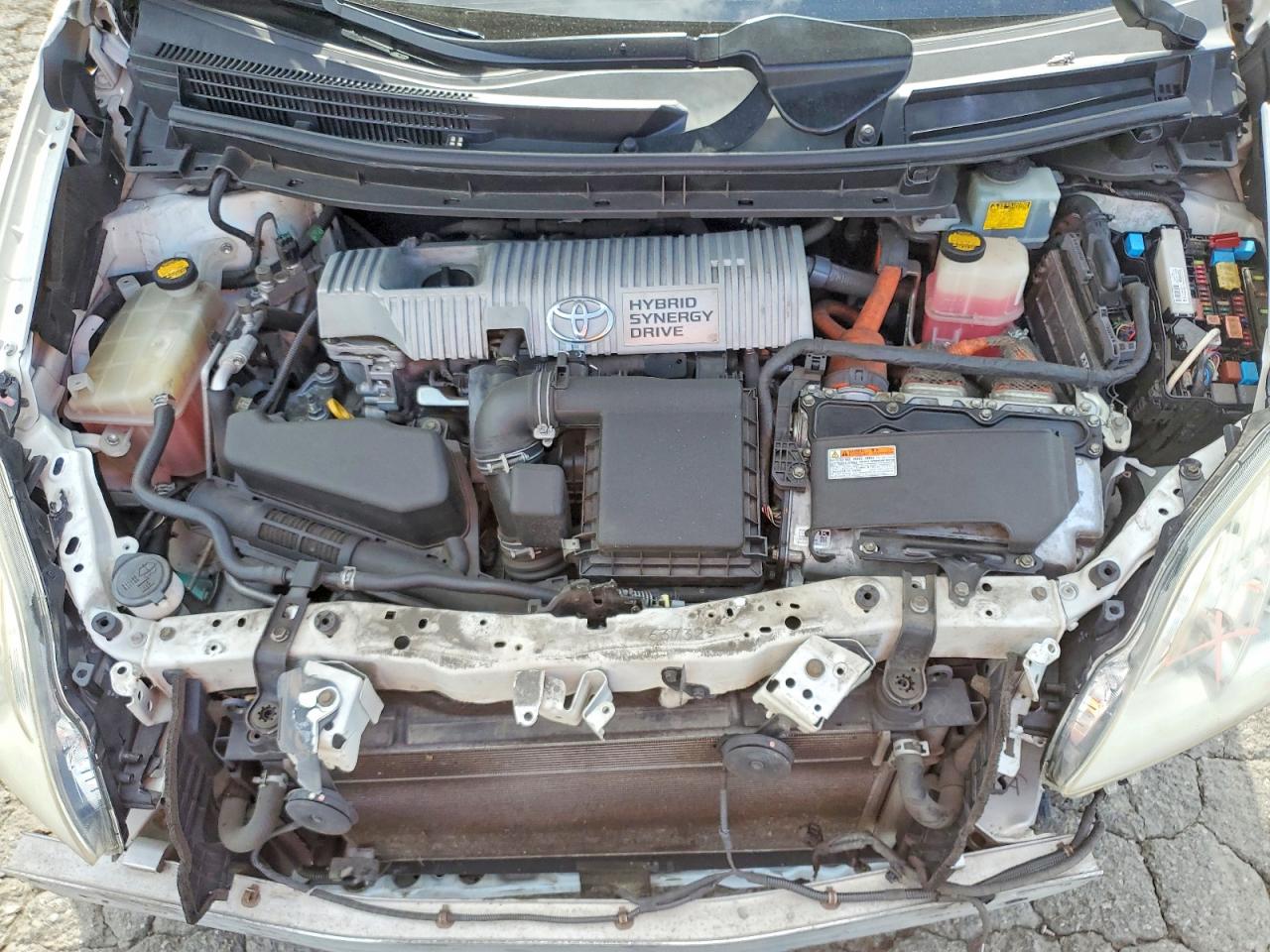 2013 TOYOTA PRIUS THREE photo 11