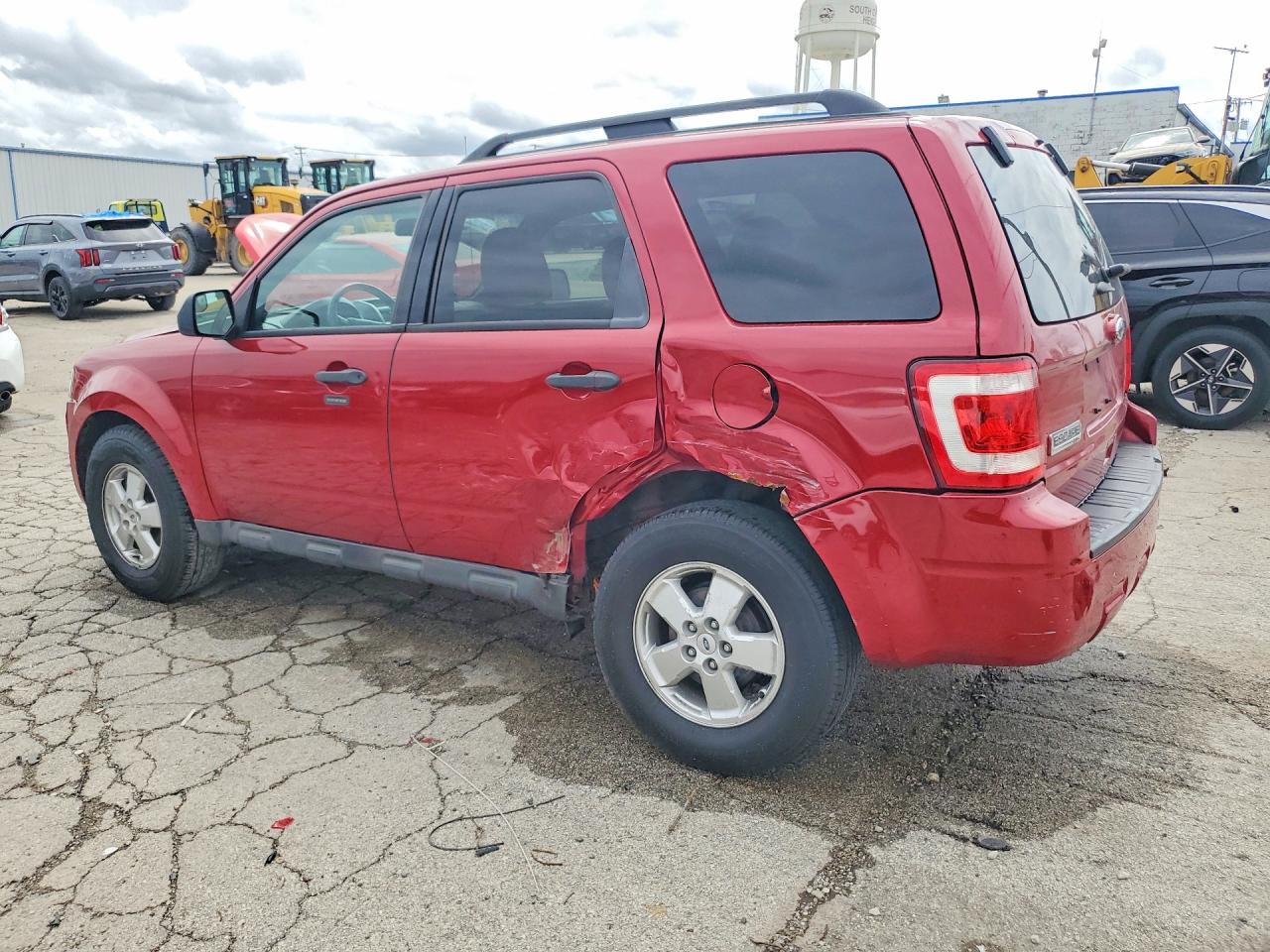 2011 FORD ESCAPE XLT photo 3