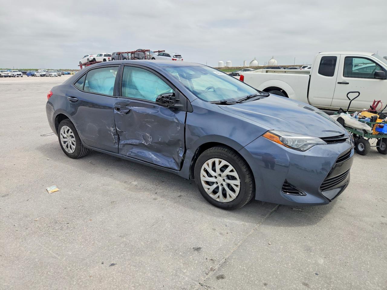 2018 TOYOTA COROLLA LE photo 7