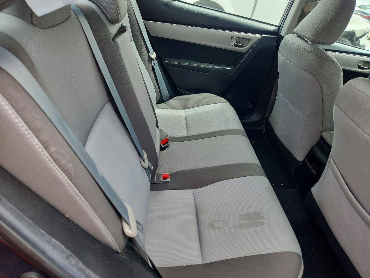 2018 TOYOTA COROLLA LE photo 19
