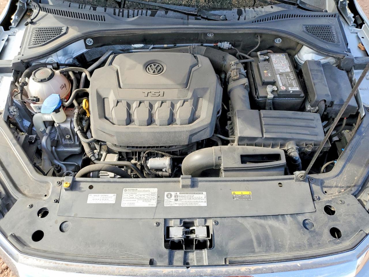 2020 VOLKSWAGEN PASSAT SE photo 31