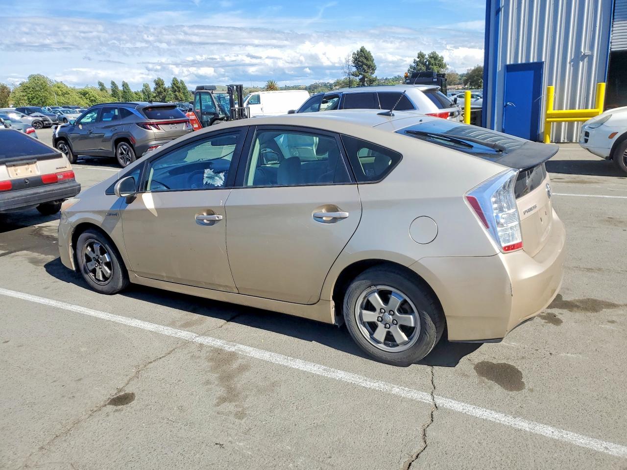 2010 TOYOTA PRIUS II photo 4