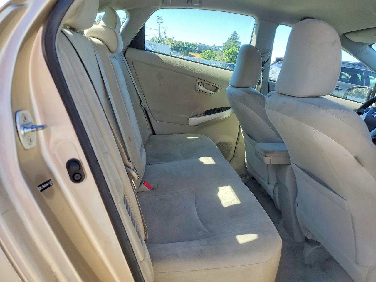 2010 TOYOTA PRIUS II photo 28