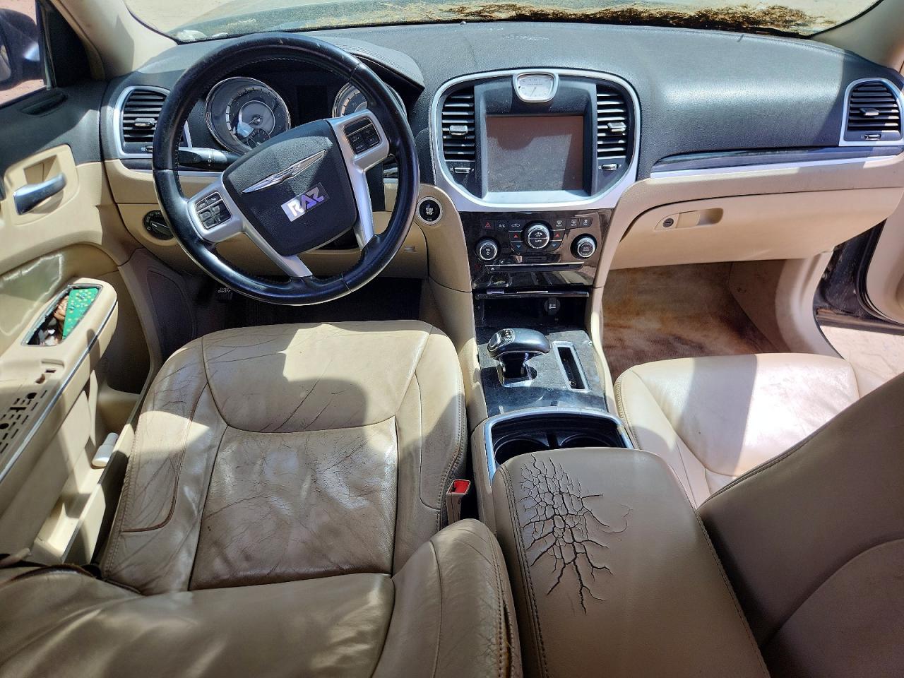 2014 CHRYSLER 300 photo 22