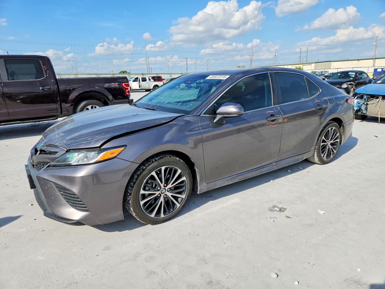 2018 TOYOTA CAMRY