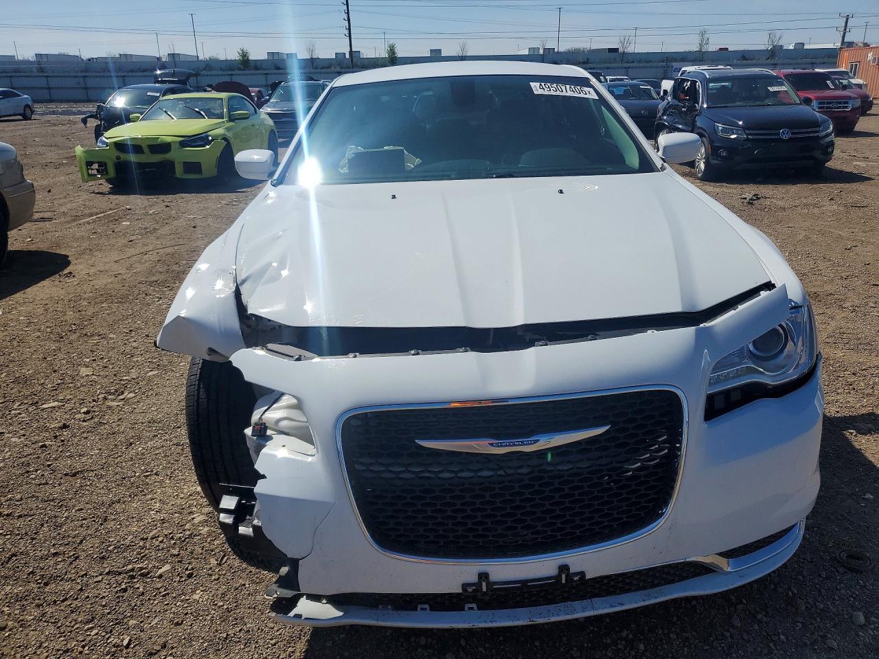 2019 CHRYSLER 300 TOURING photo 5