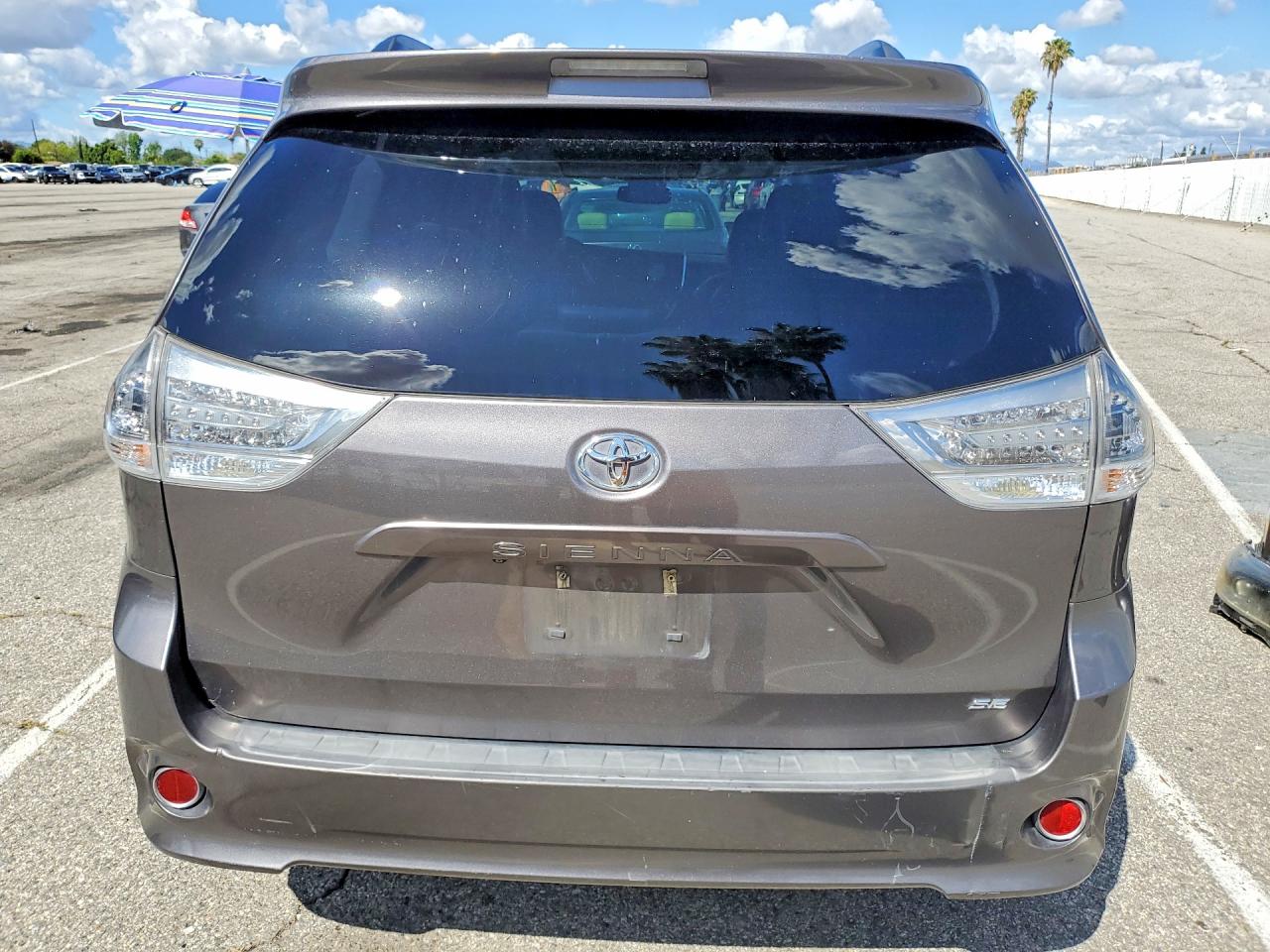 2015 TOYOTA SIENNA SPORT photo 6