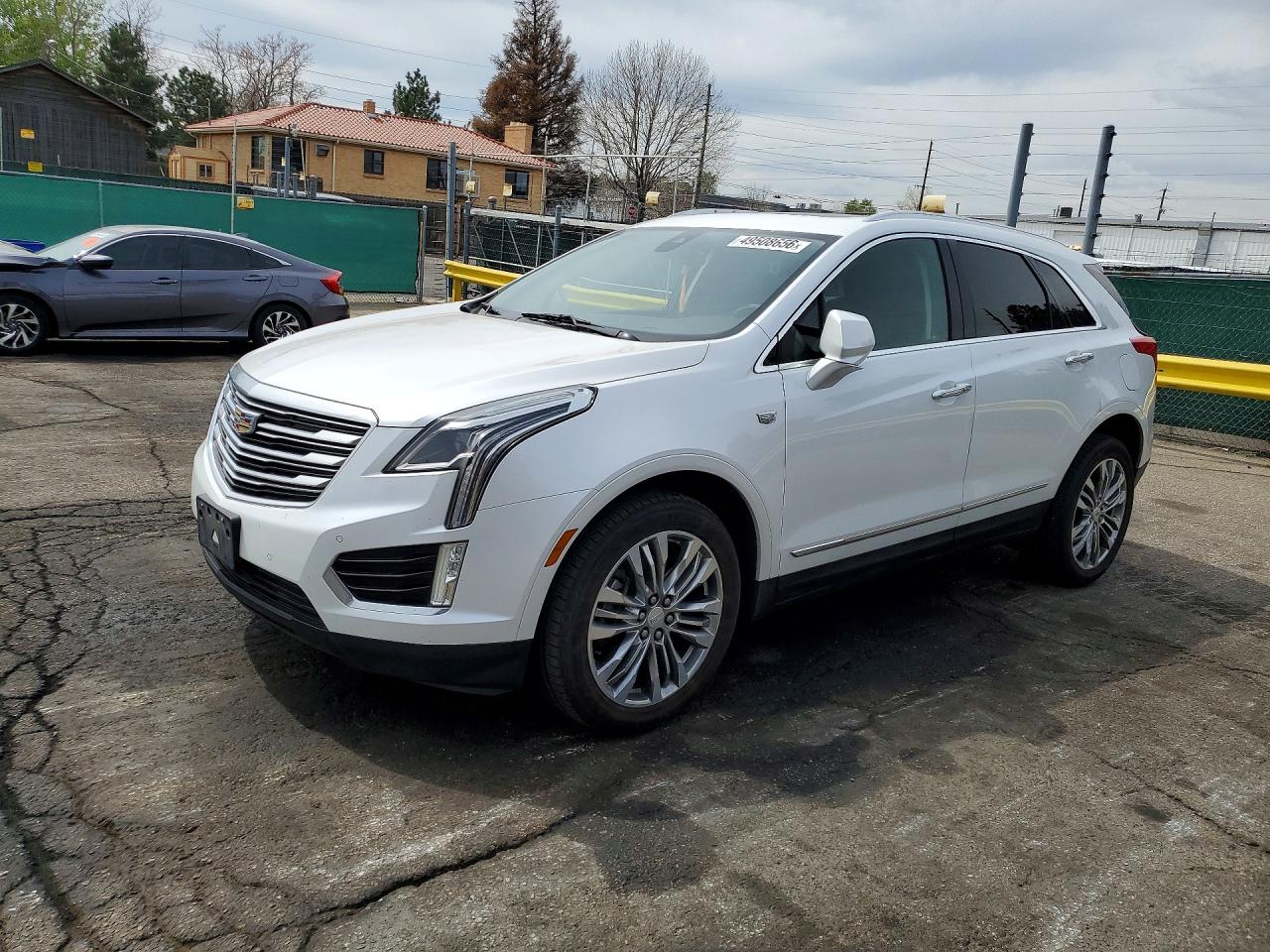 2017 CADILLAC XT5