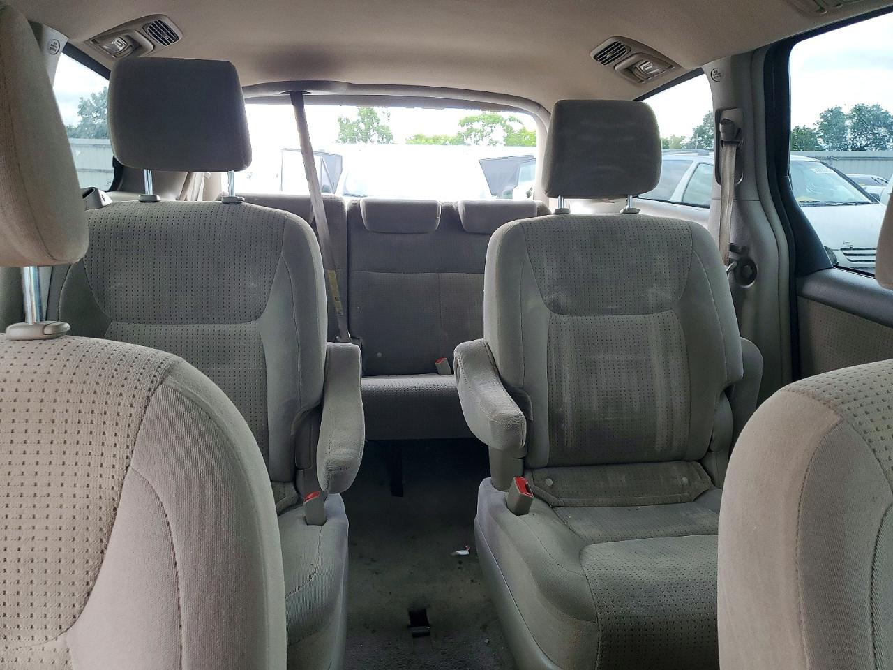 2008 TOYOTA SIENNA LE 7-PASSENGER photo 28