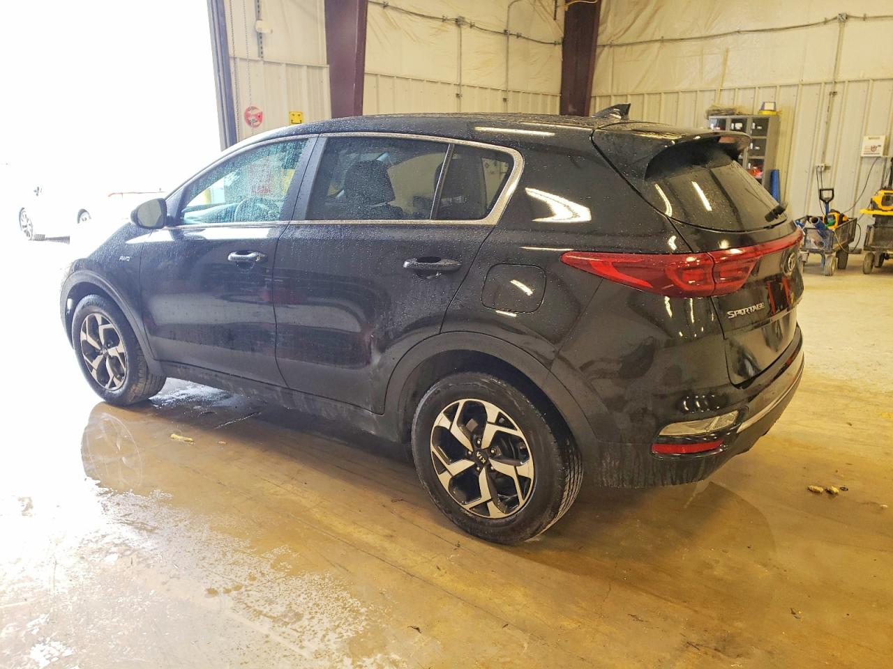 2021 KIA SPORTAGE LX photo 3