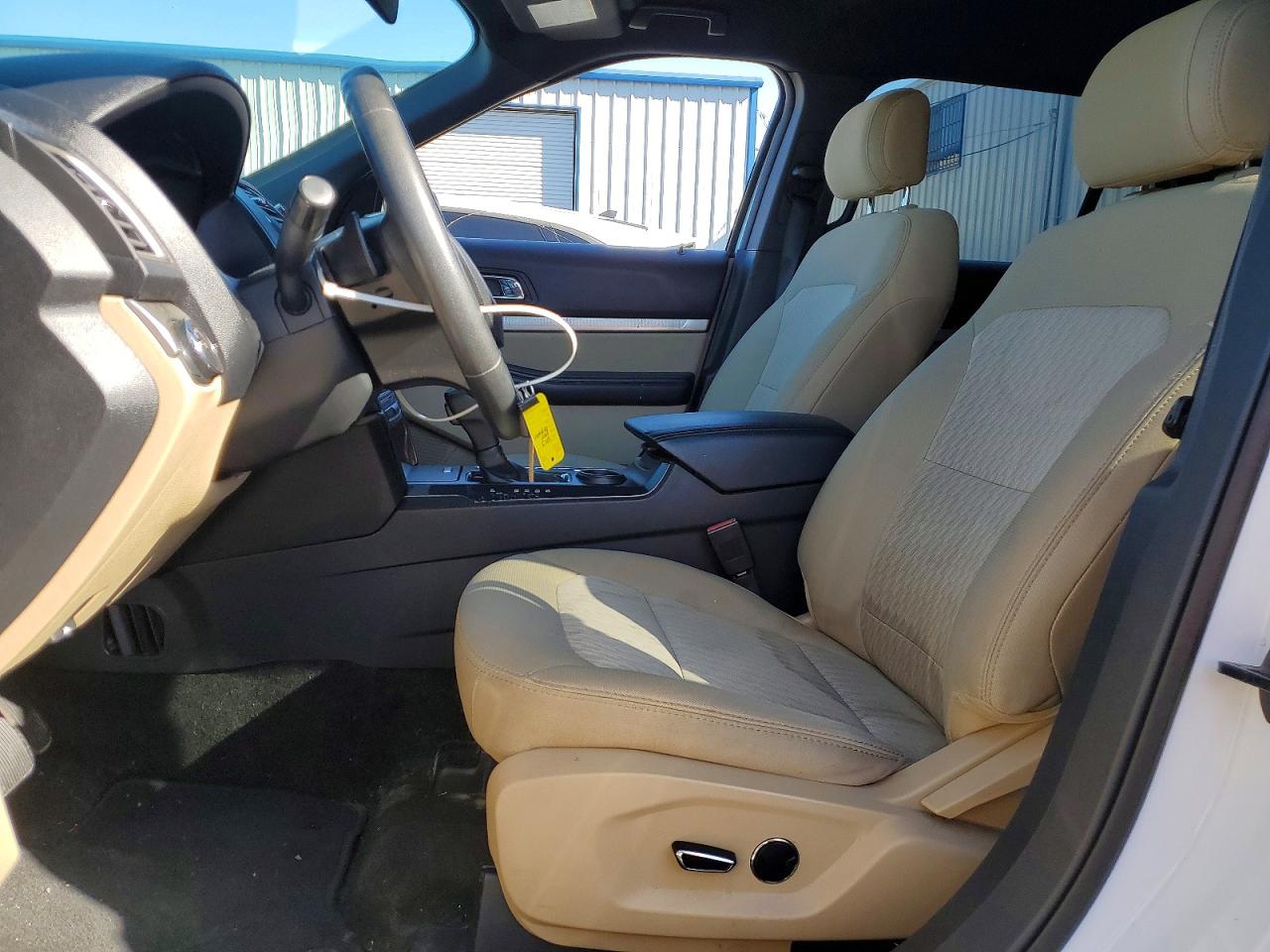 2017 FORD EXPLORER photo 13