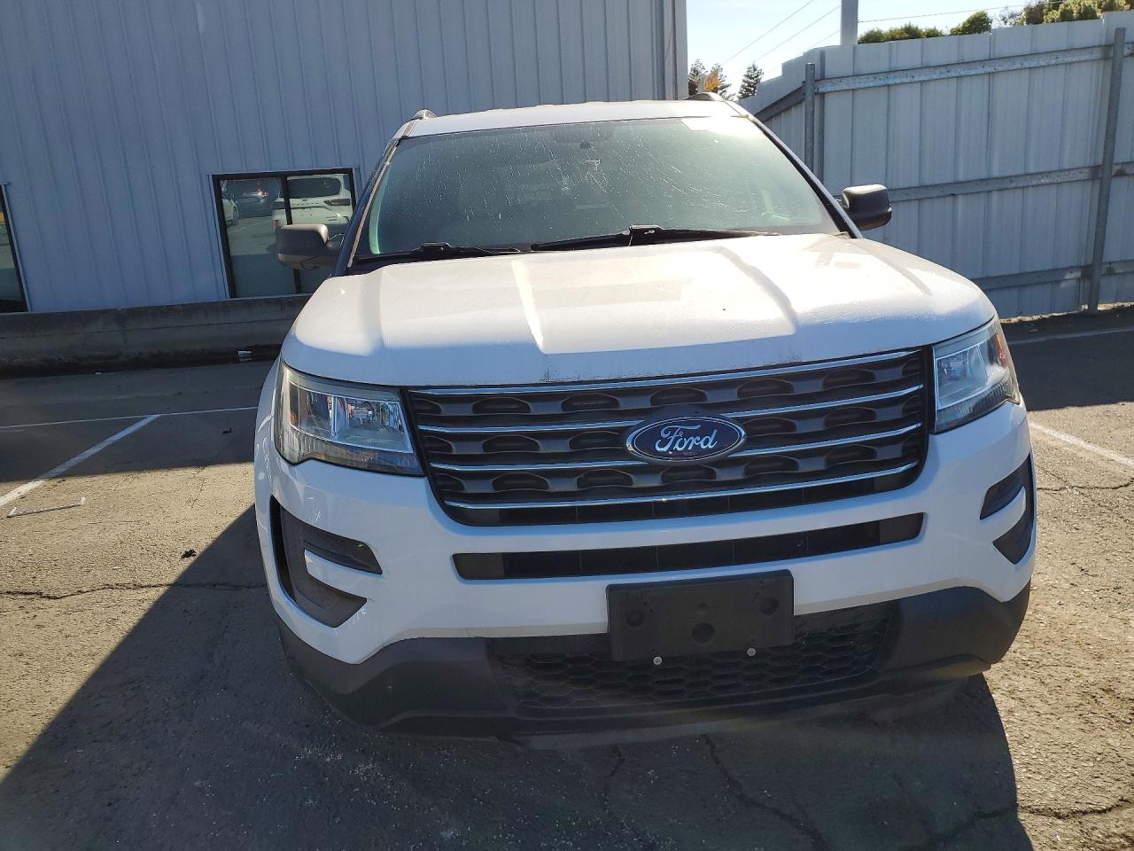 2017 FORD EXPLORER photo 9