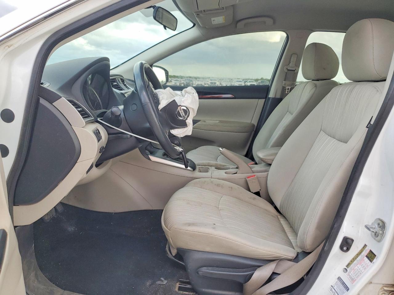 2016 NISSAN SENTRA SV photo 13