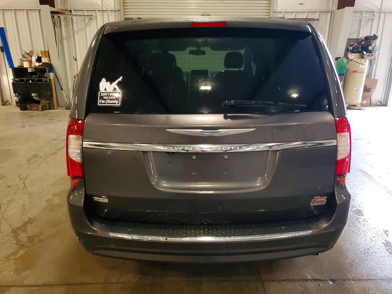 2015 CHRYSLER TOWN & COUNTRY TOURING photo 16