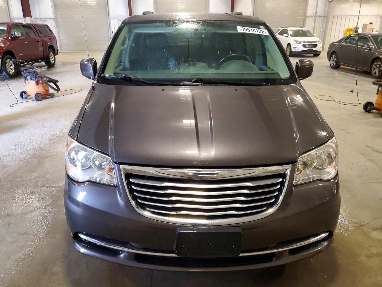2015 CHRYSLER TOWN & COUNTRY TOURING photo 13