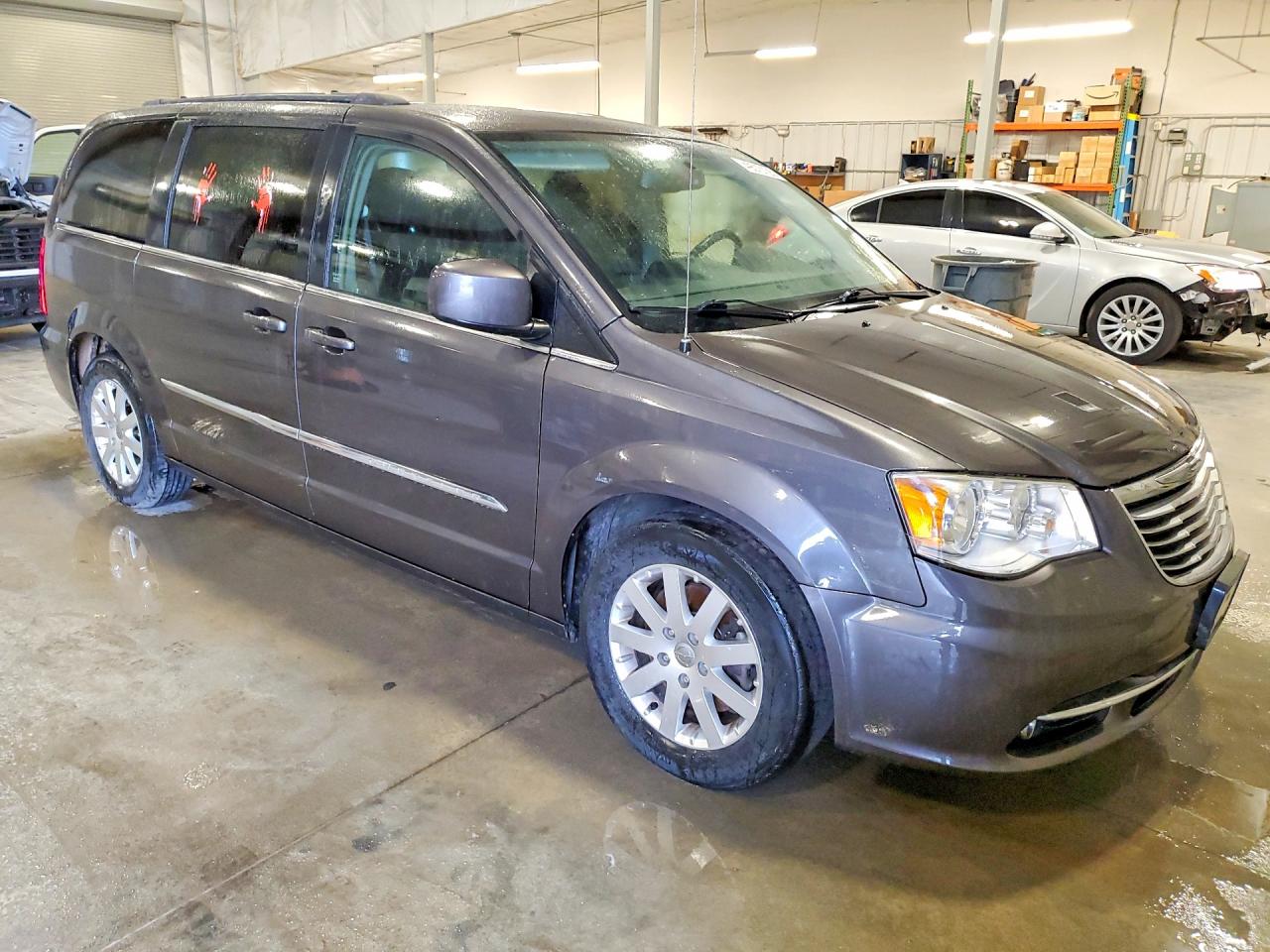 2015 CHRYSLER TOWN & COUNTRY TOURING photo 10