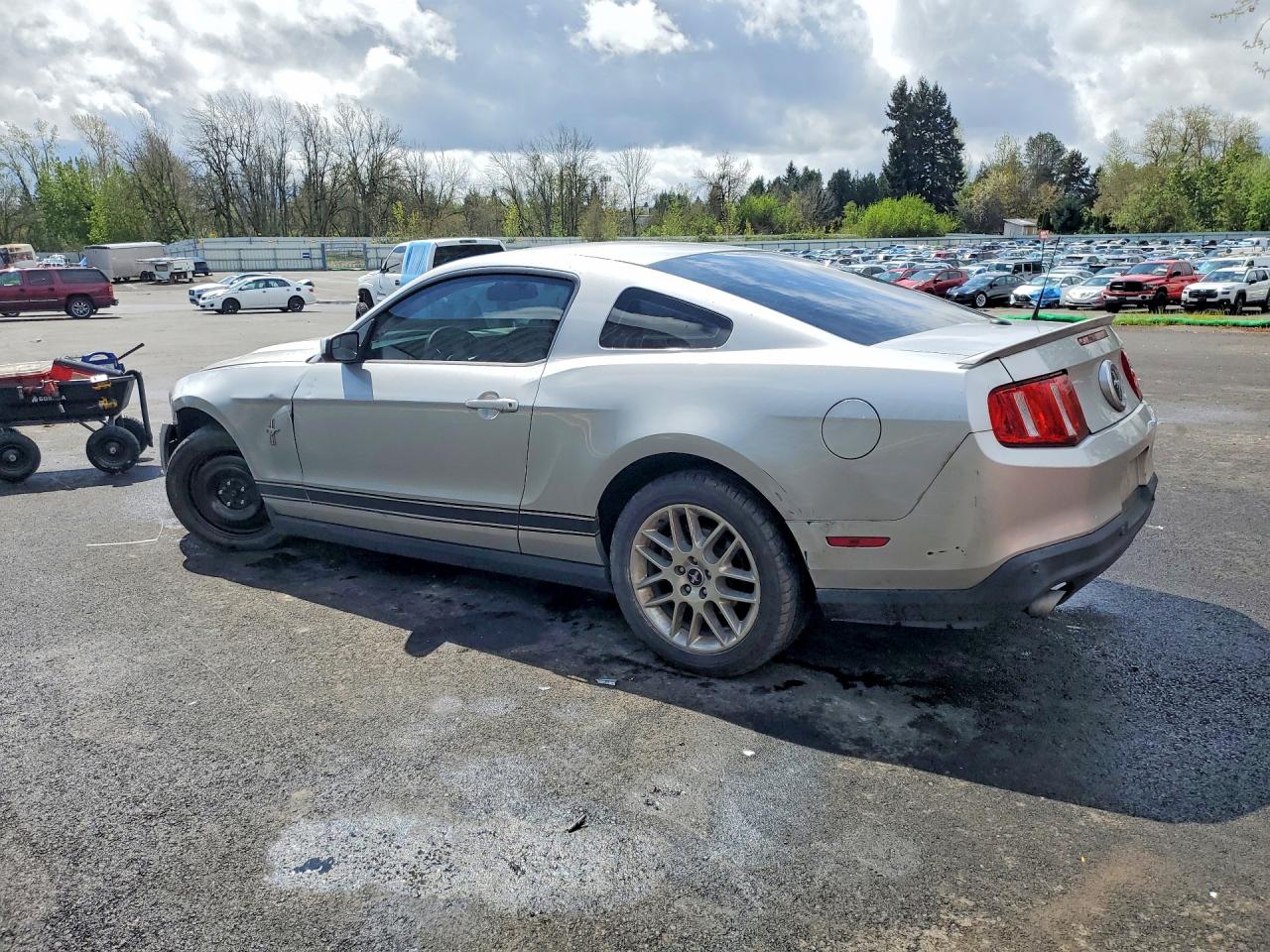2012 FORD MUSTANG photo 4