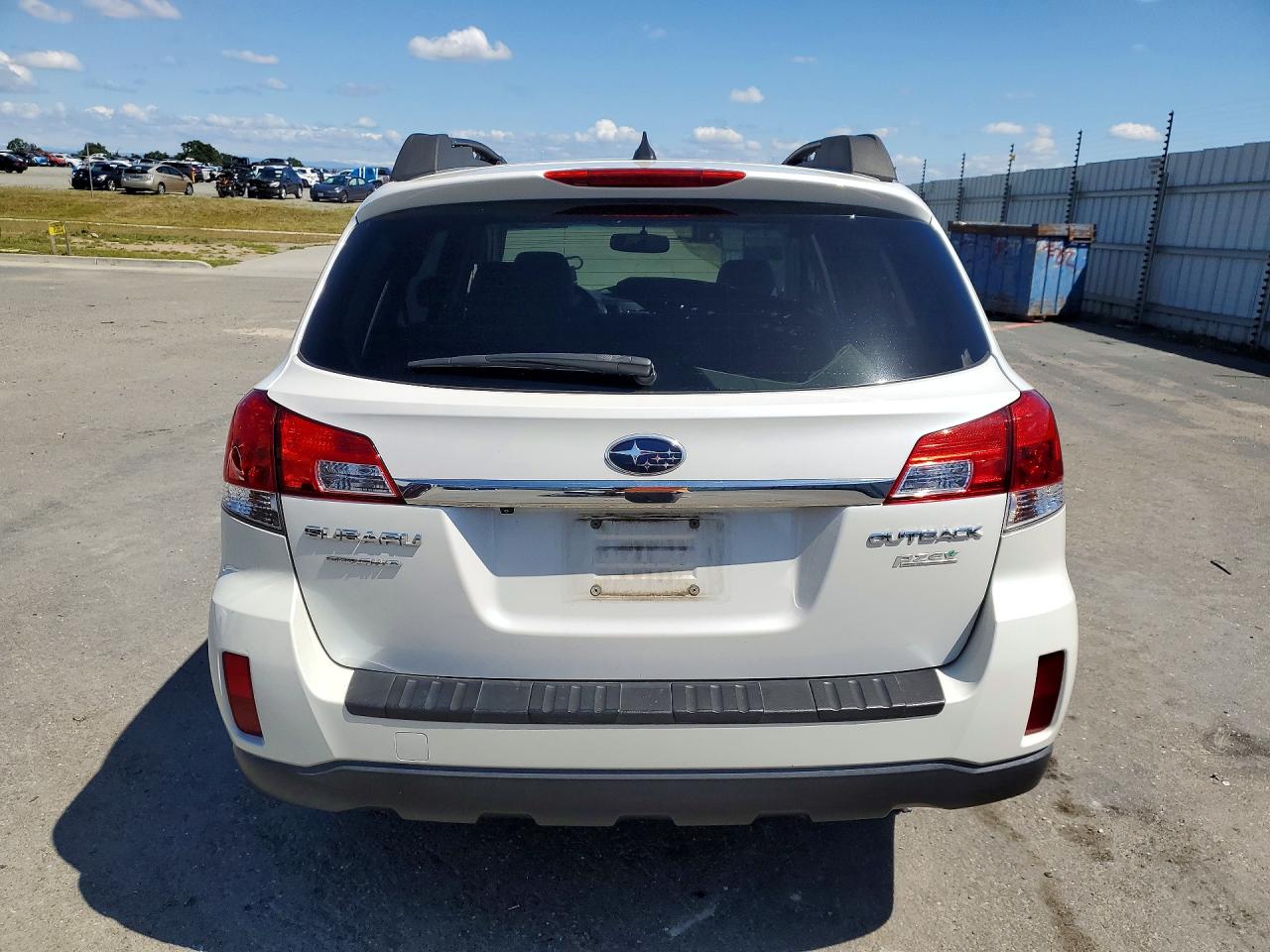 2011 SUBARU OUTBACK 2.5I LIMITED photo 11