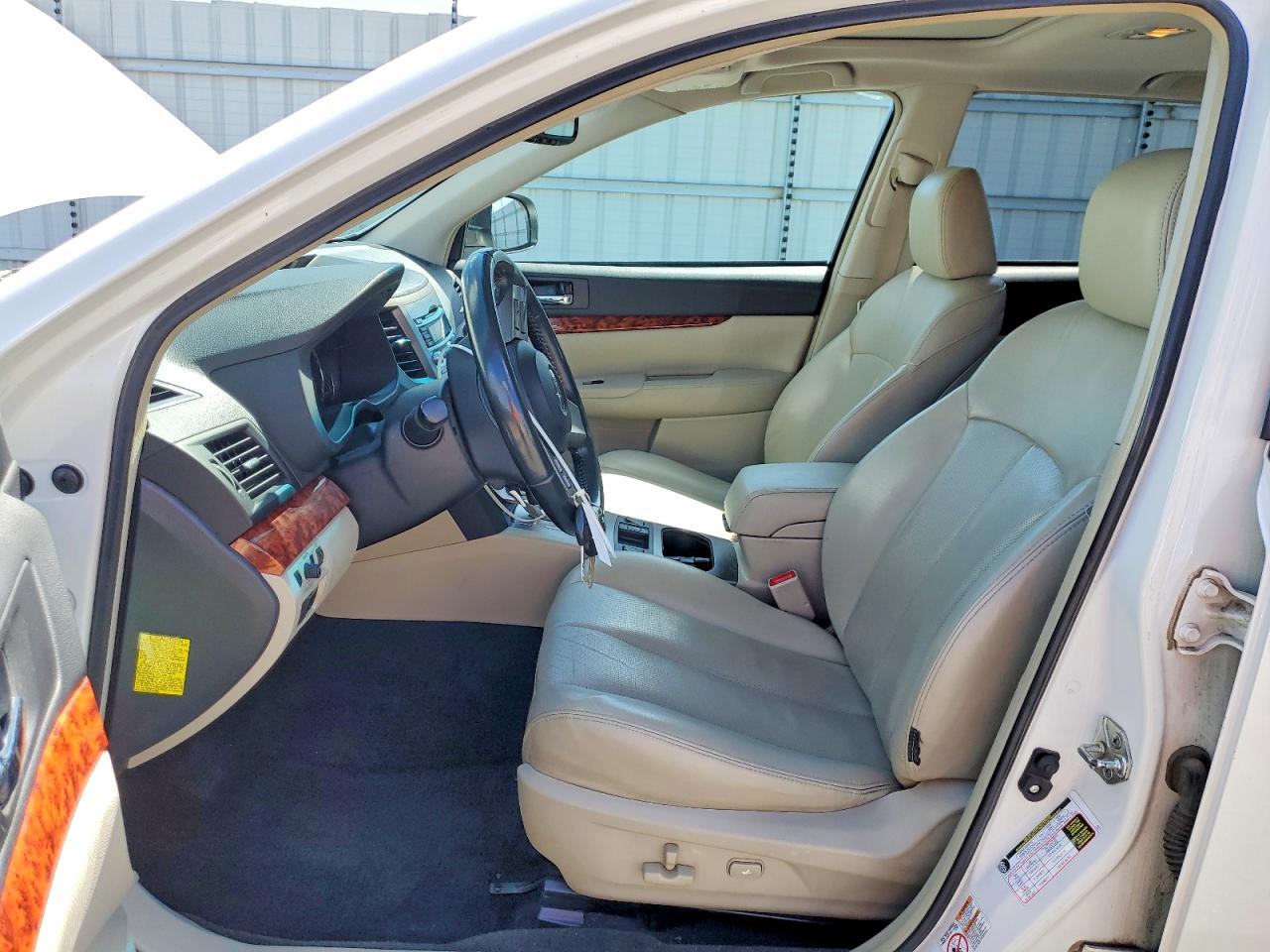2011 SUBARU OUTBACK 2.5I LIMITED photo 13