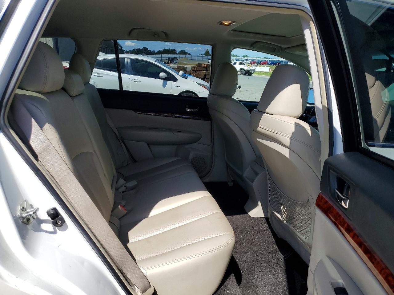 2011 SUBARU OUTBACK 2.5I LIMITED photo 21