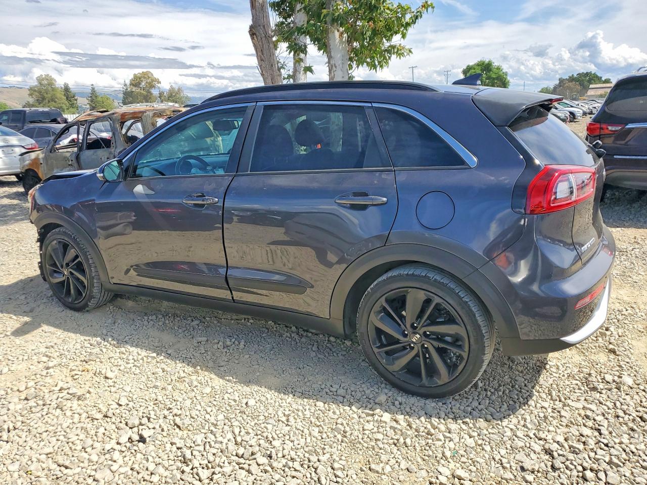 2018 KIA NIRO EX photo 3