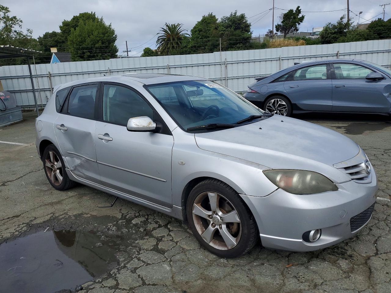 2004 MAZDA 3 HATCHBACK photo 7