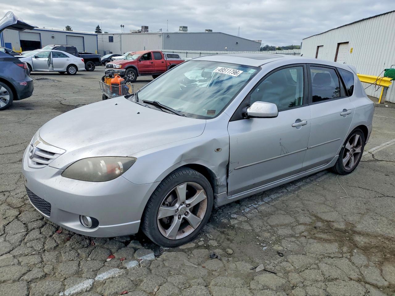 2004 MAZDA 3