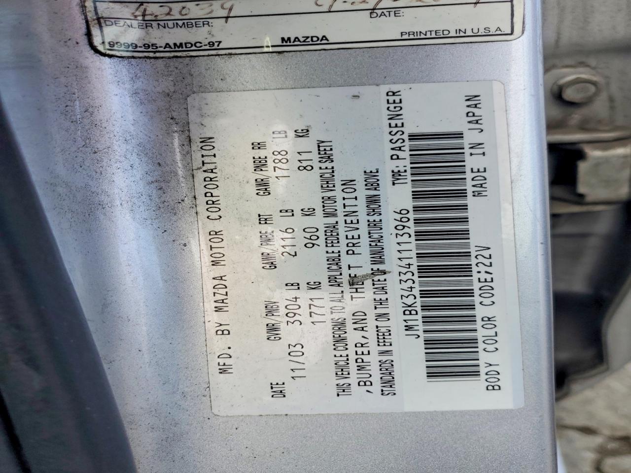 2004 MAZDA 3 HATCHBACK photo 23