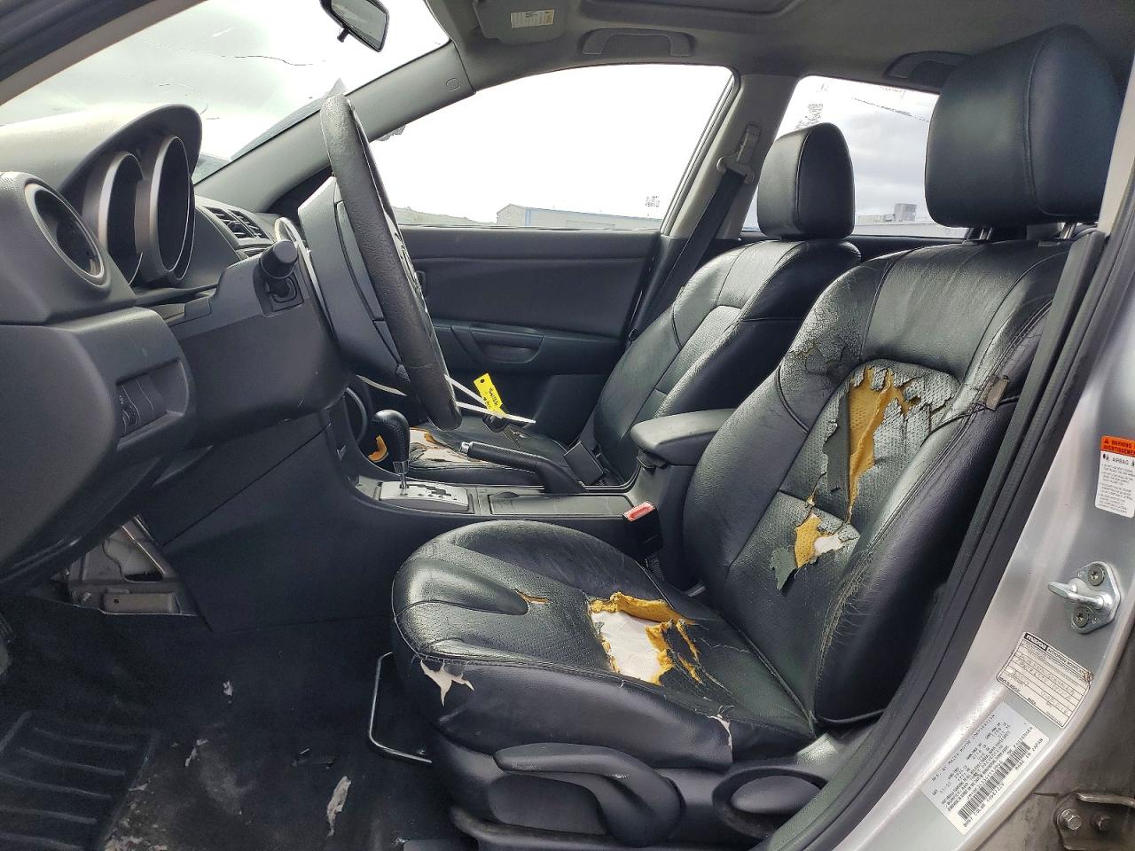 2004 MAZDA 3 HATCHBACK photo 13