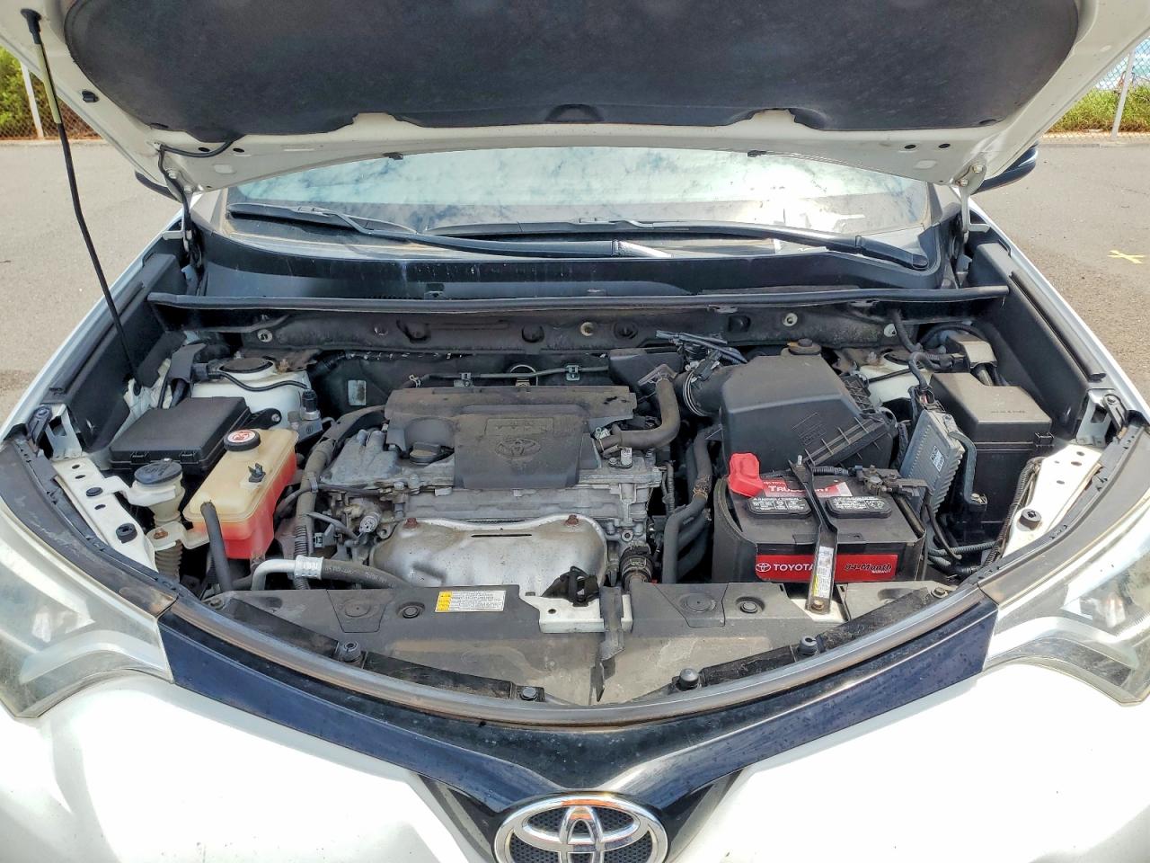 2016 TOYOTA RAV4 SE photo 34