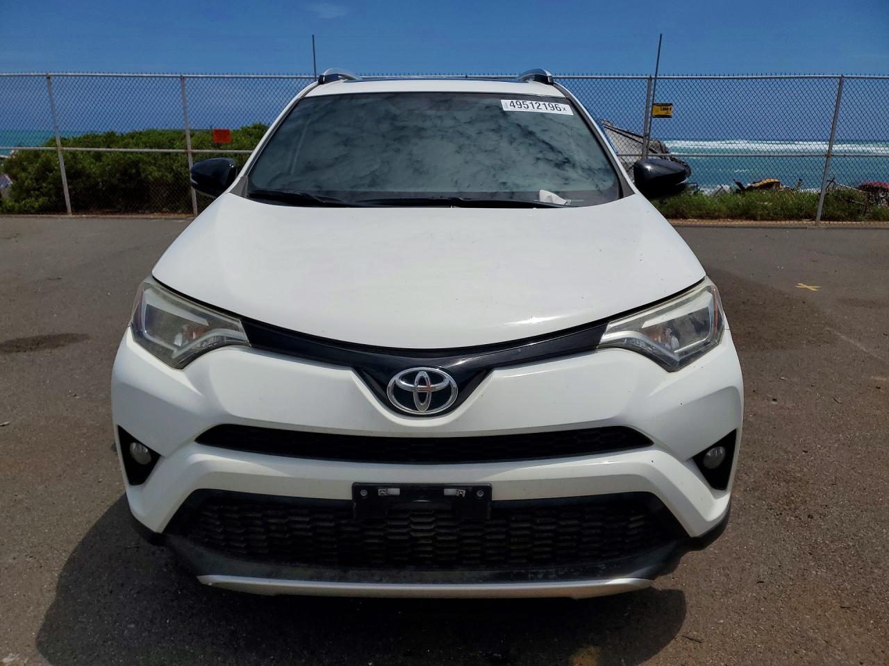2016 TOYOTA RAV4 SE photo 13