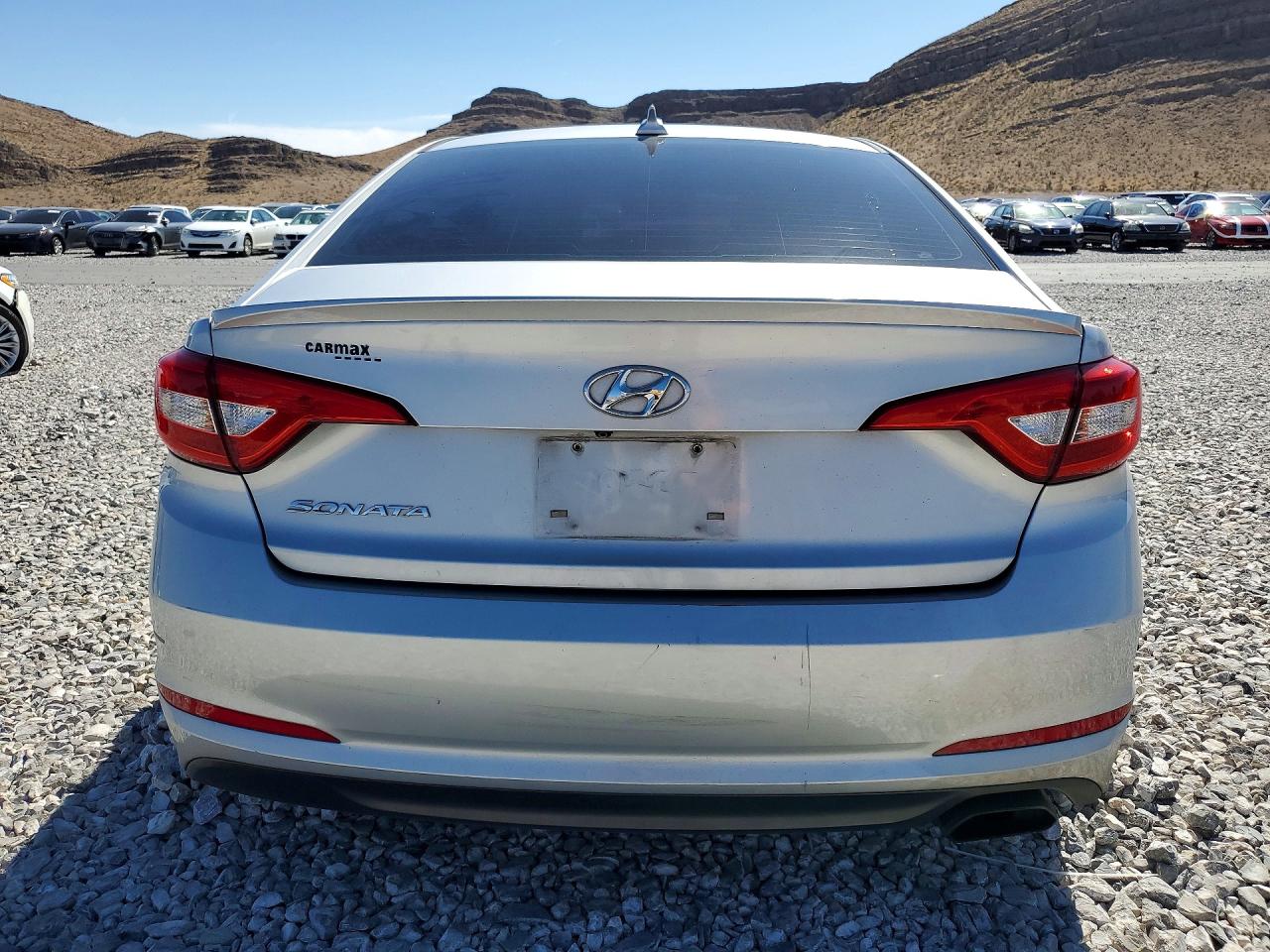 2017 HYUNDAI SONATA SE photo 11