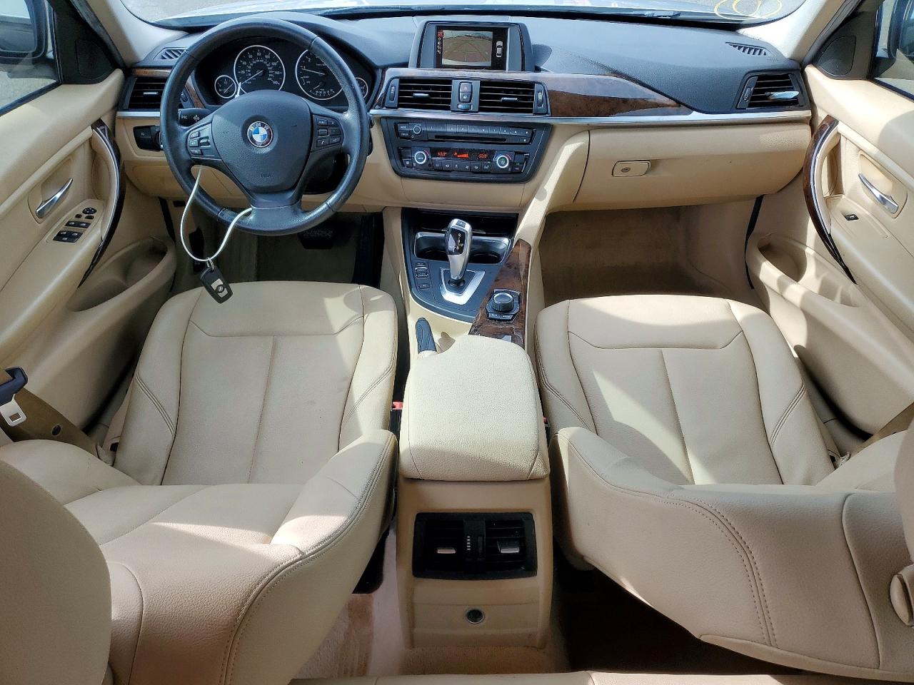 2015 BMW 320 I photo 22