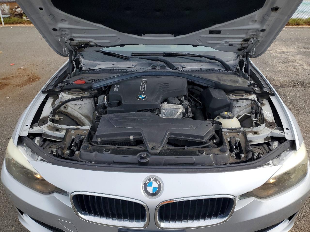 2015 BMW 320 I photo 31