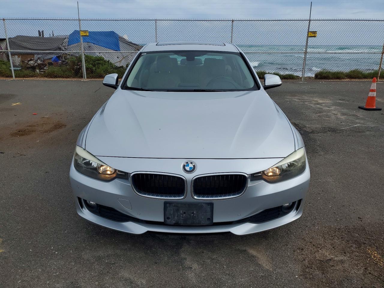 2015 BMW 320 I photo 13
