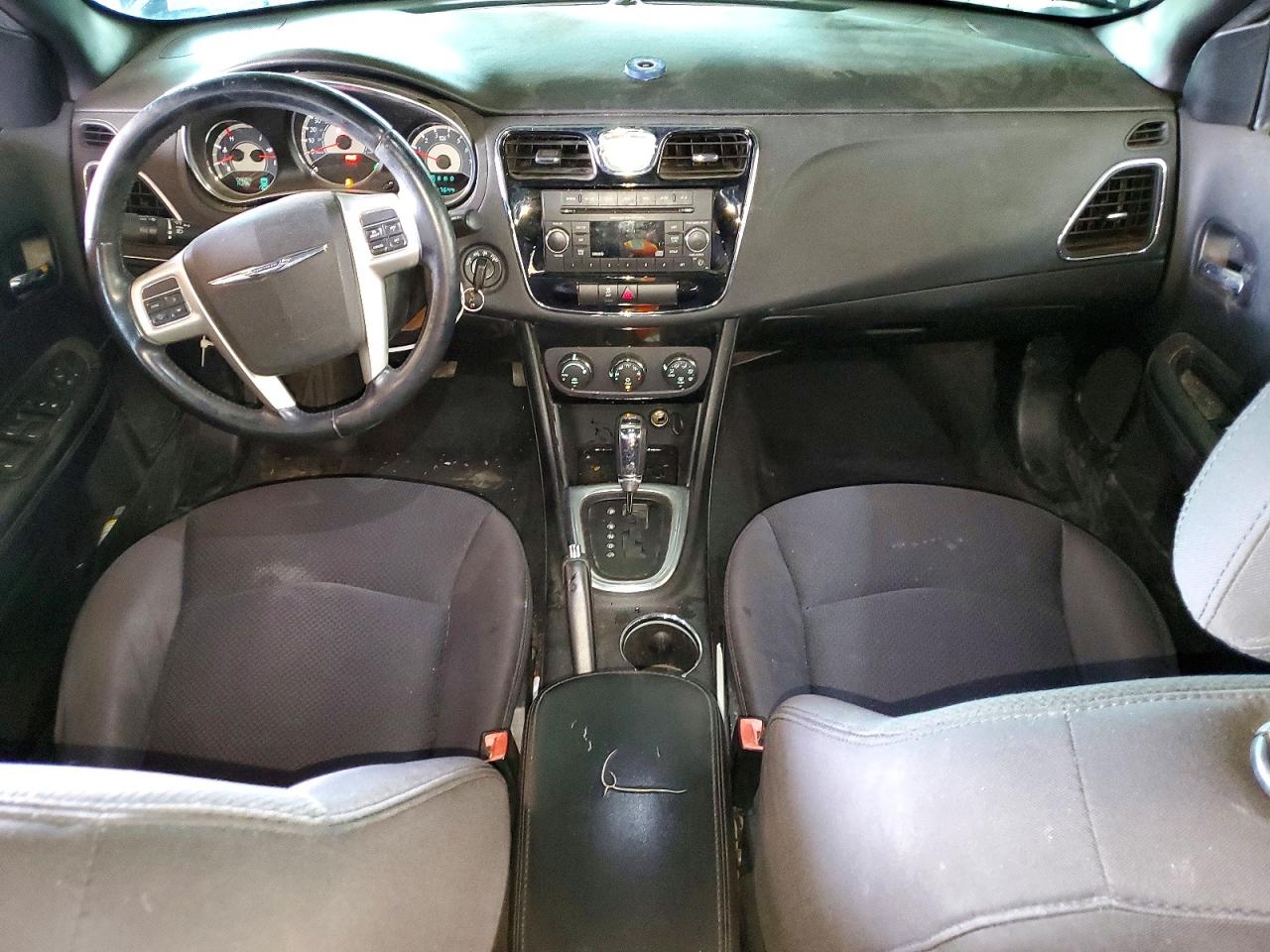 2013 CHRYSLER 200 TOURING photo 15