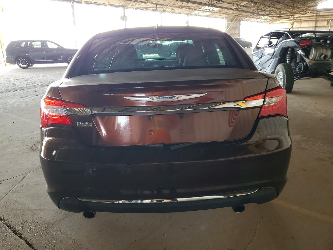 2013 CHRYSLER 200 TOURING photo 11