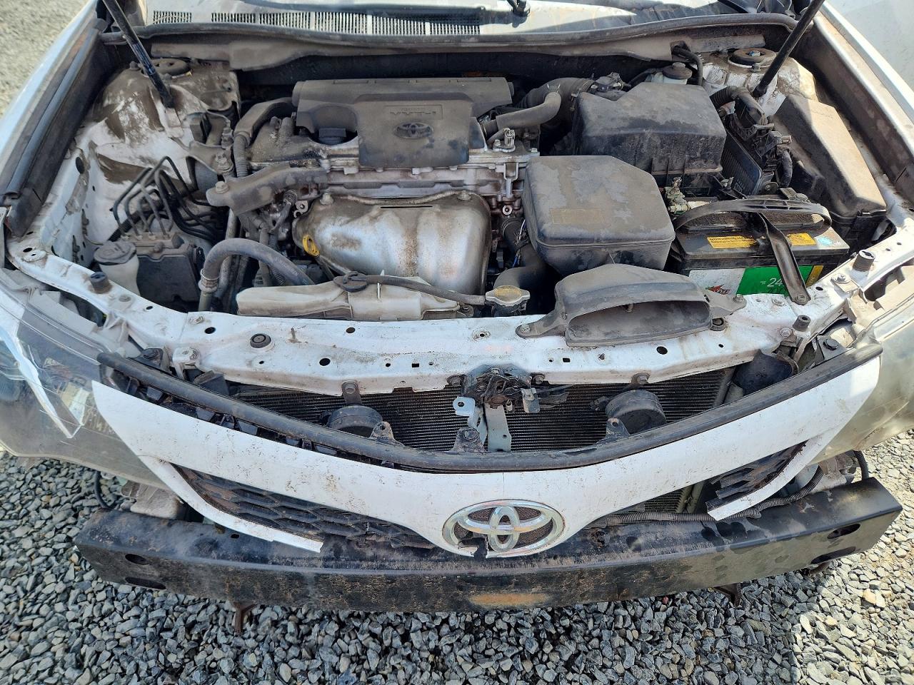 2012 TOYOTA CAMRY SE photo 31