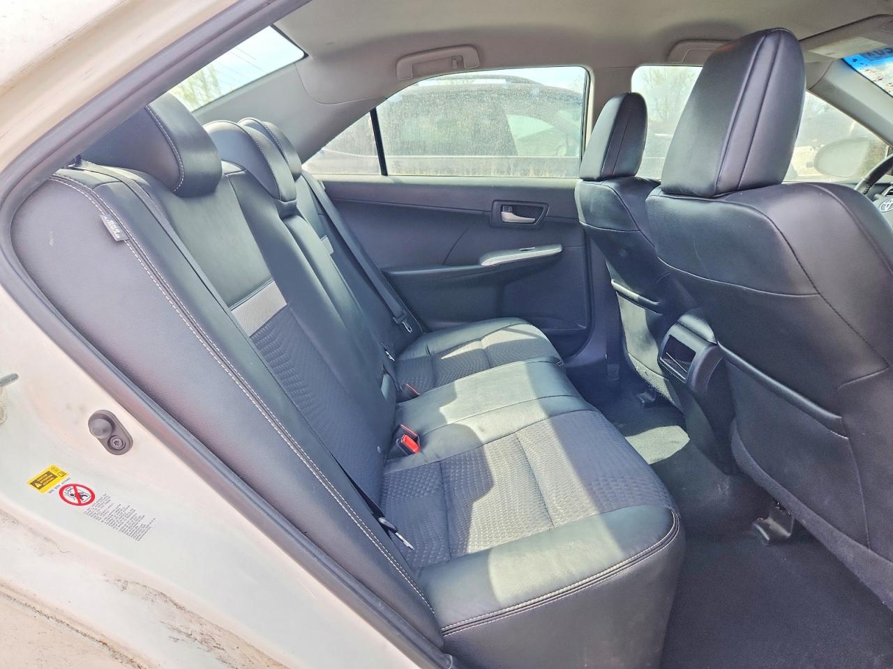 2012 TOYOTA CAMRY SE photo 28