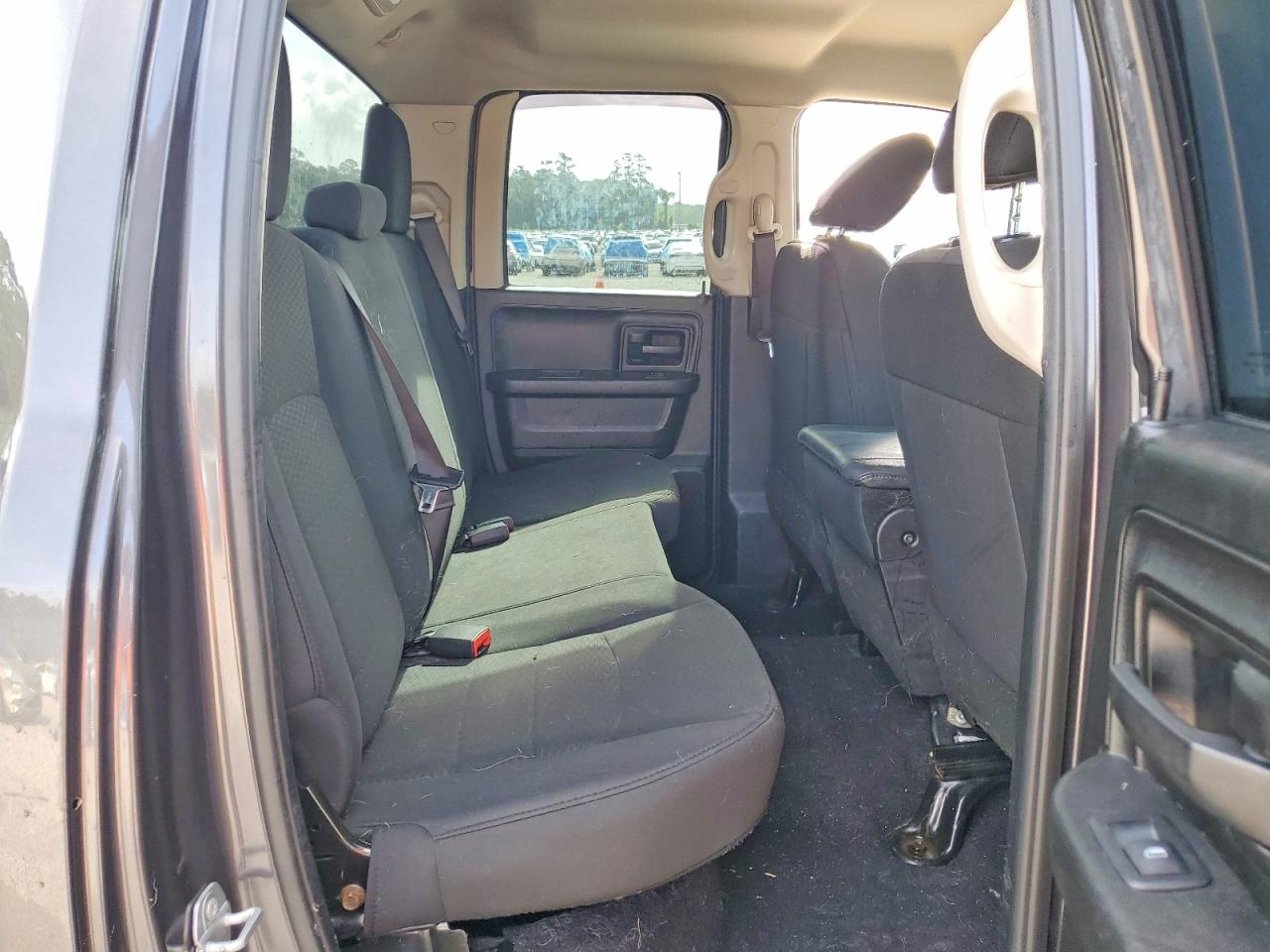 2019 RAM 1500 CLASSIC TRADESMAN photo 25