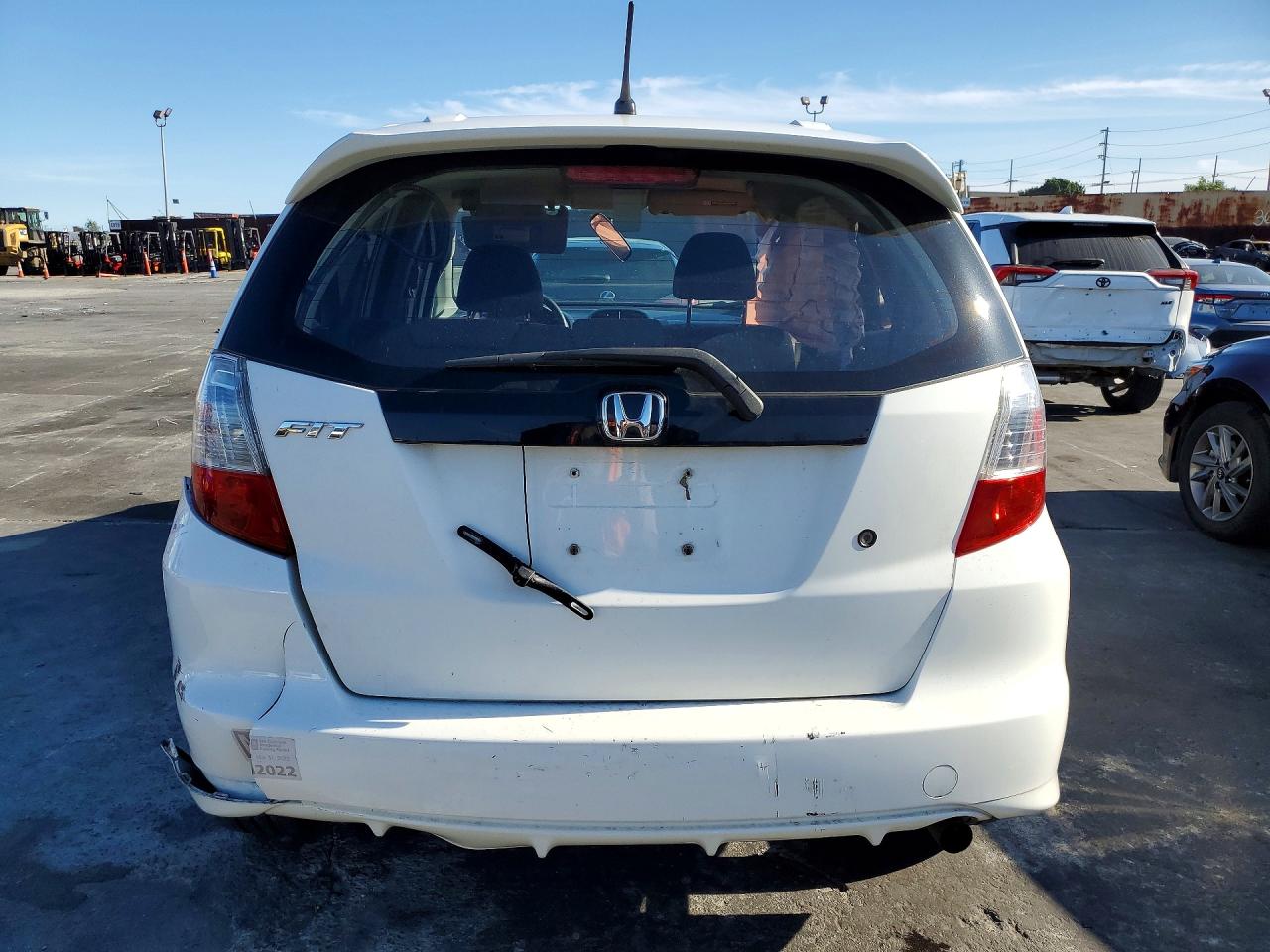 2009 HONDA FIT photo 16
