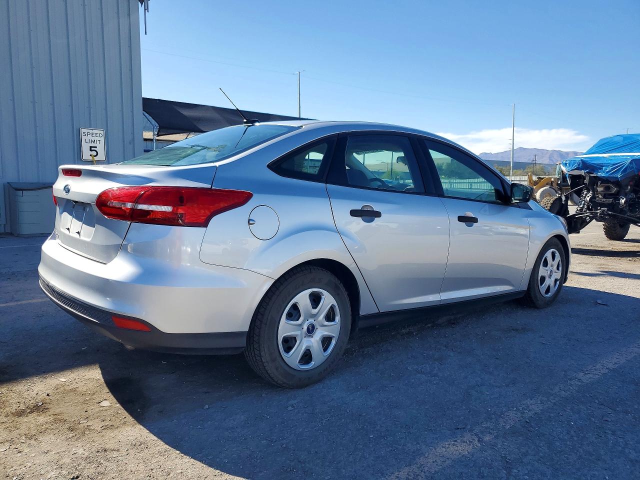 2018 FORD FOCUS S photo 3