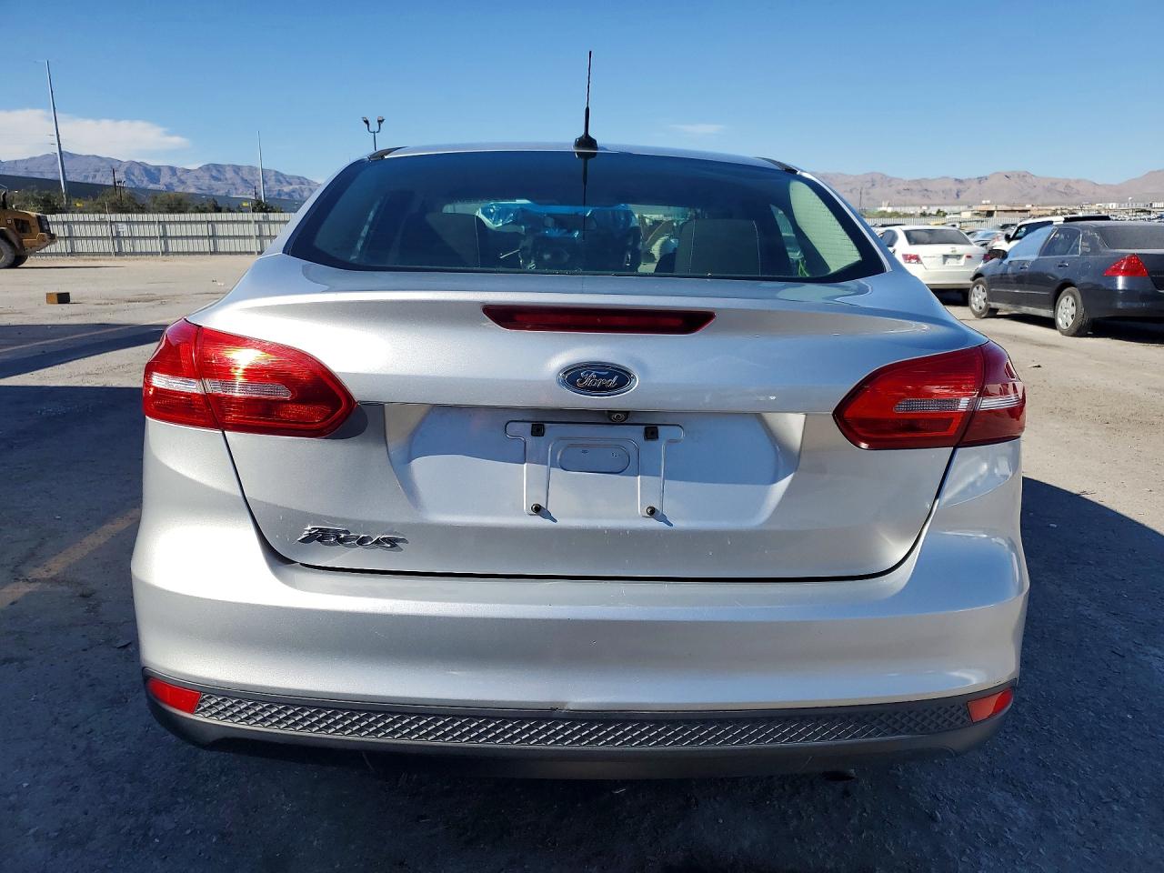 2018 FORD FOCUS S photo 6