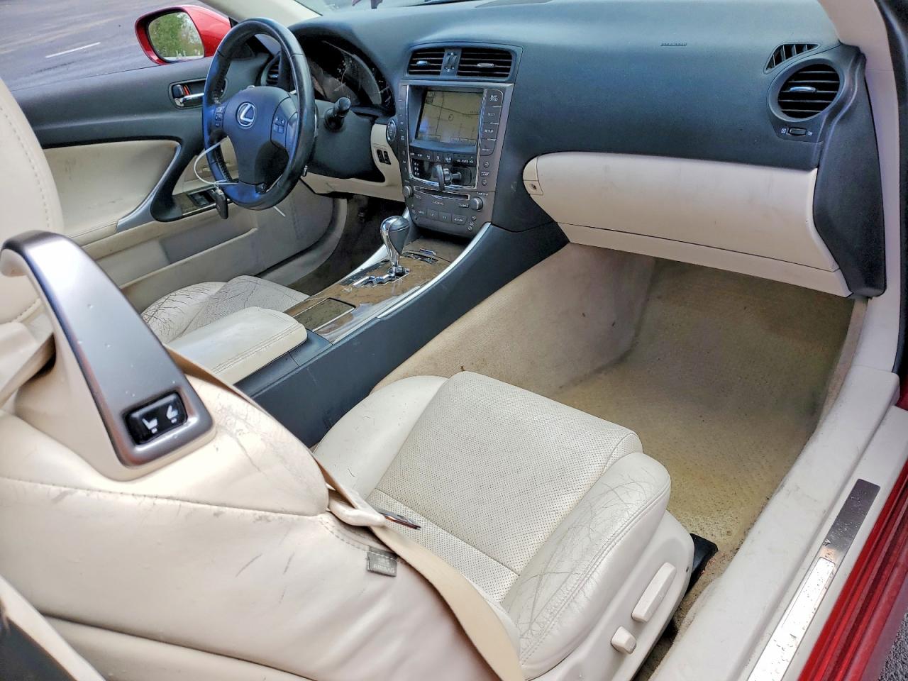 2010 LEXUS IS 350 photo 8