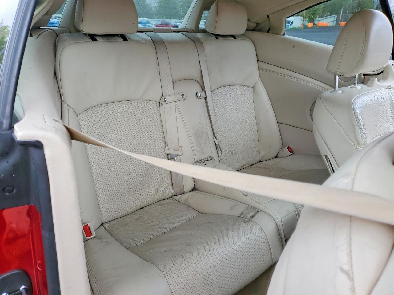 2010 LEXUS IS 350 photo 10
