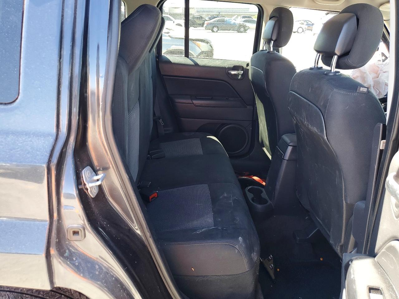 2014 JEEP PATRIOT LATITUDE photo 31