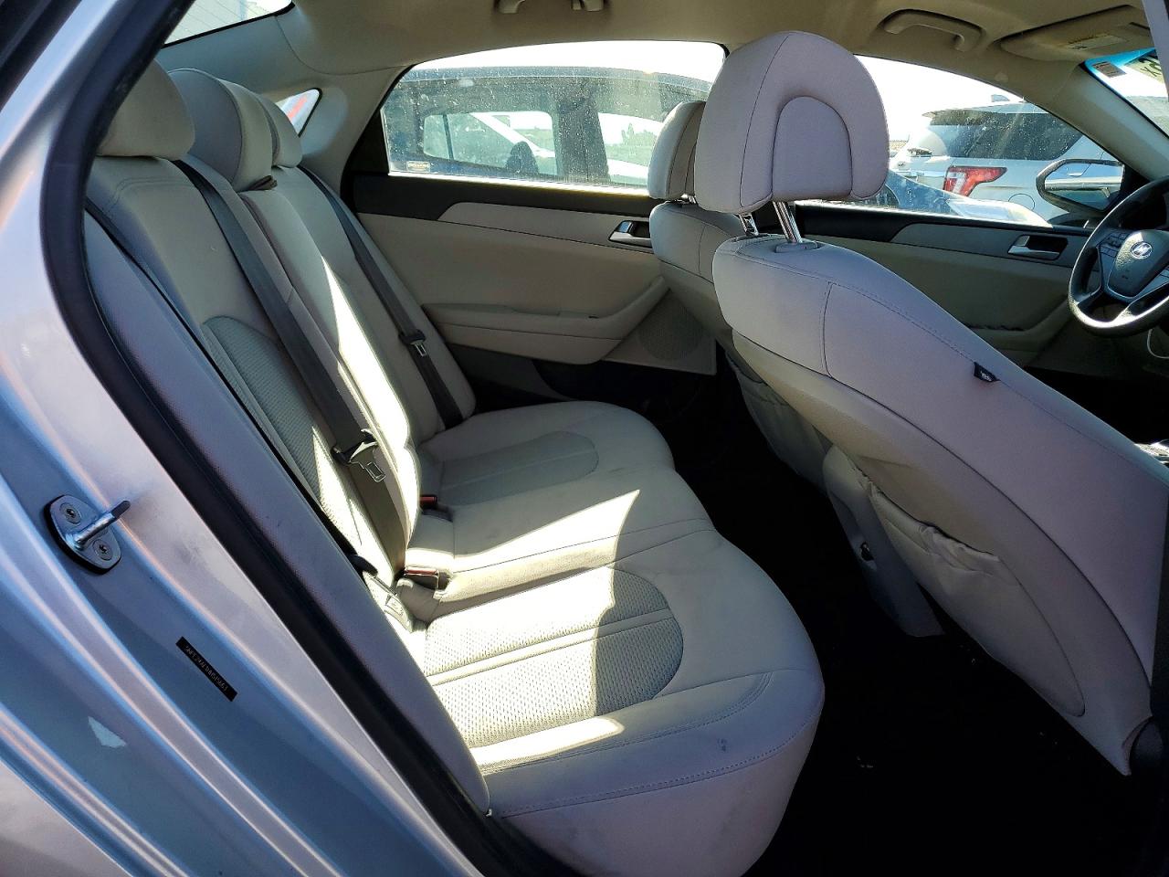 2017 HYUNDAI SONATA SE photo 28