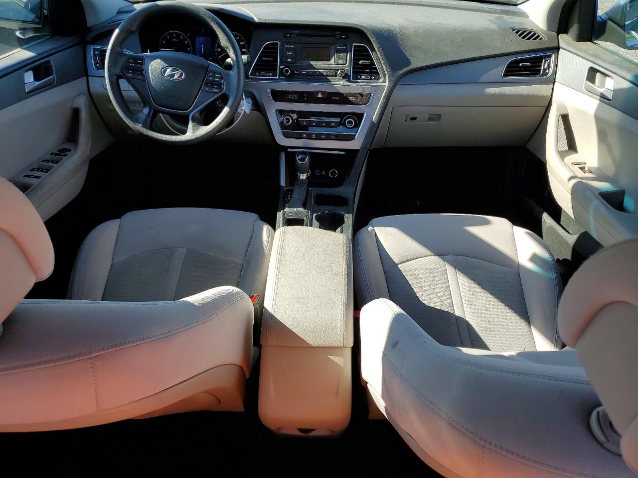 2017 HYUNDAI SONATA SE photo 22