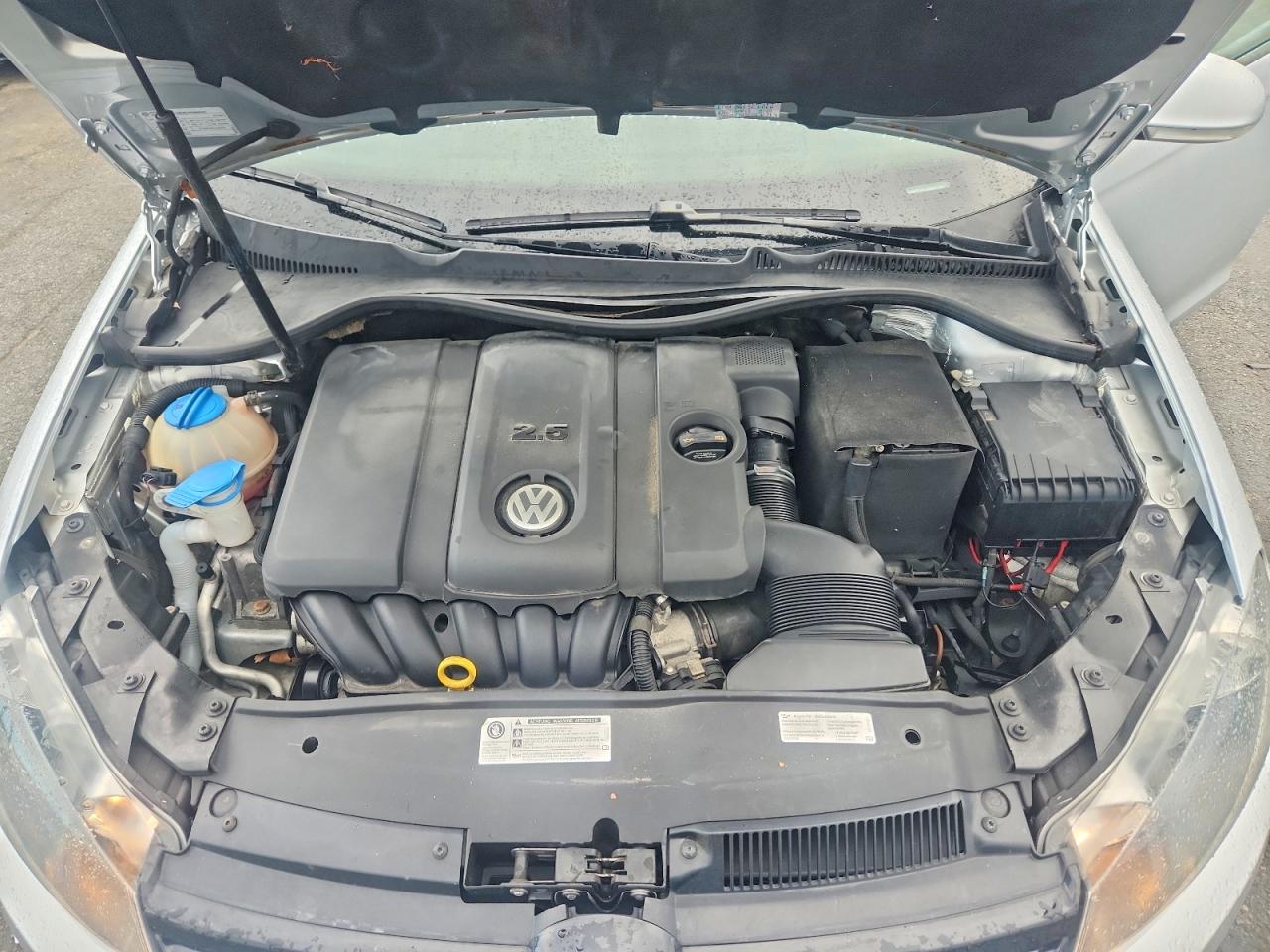 2013 VOLKSWAGEN JETTA S photo 11